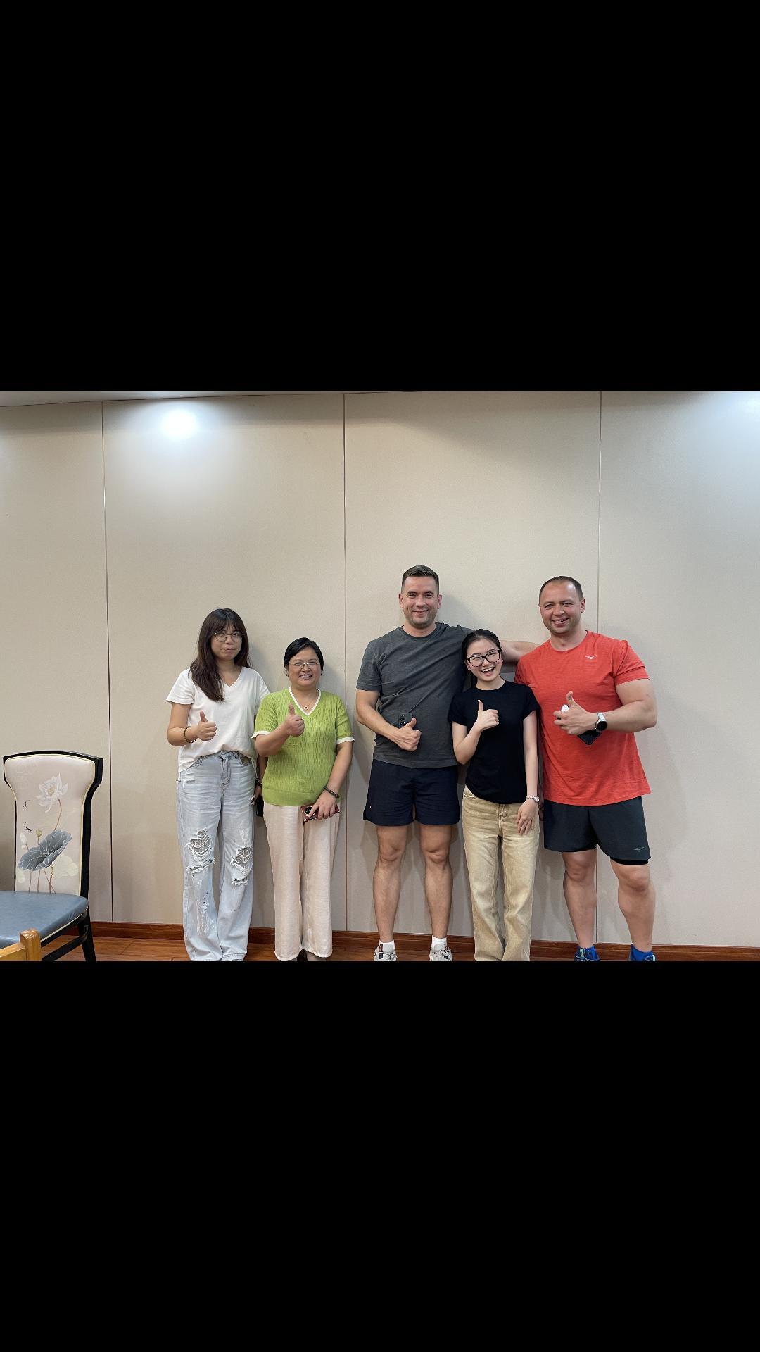 Klien Rusia Mengunjungi Pemurnian Luo Ming untuk Inspeksi Di Tempat